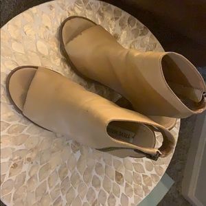 Steve Madden open toe bootie beige